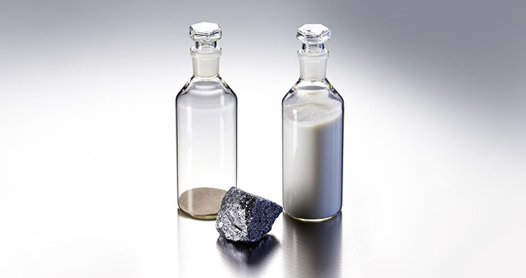 Sand, rock and Evonik silica