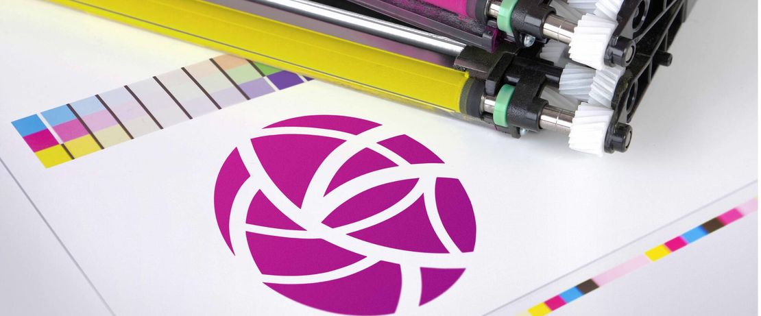 As additives Evonik silica improve the quality of dry toners and color toners for high quality printing results. AEROSIL® fumed silica guarantee flowability and charge stability.